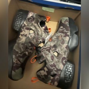 Brand new Reebok Men’s Instapump OG MU in camo